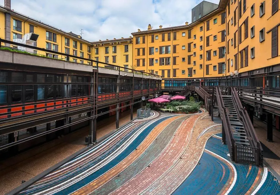 Apartment Bologna City Center Train Station Italy